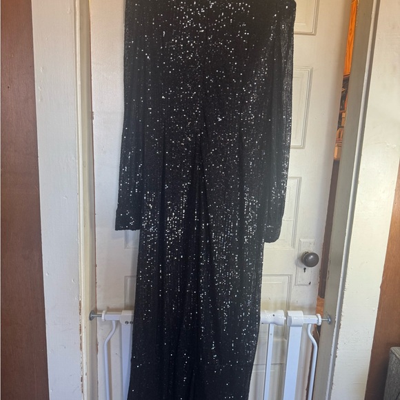 Ieena by Mac Duggar Size 16 NWT Black Sequin Elegant Dress. Size 16 - Picture 5 of 16